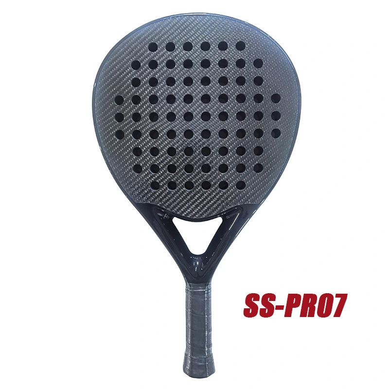 Kuo skiriasi anglies pluošto ir grafito badmintono raketės?